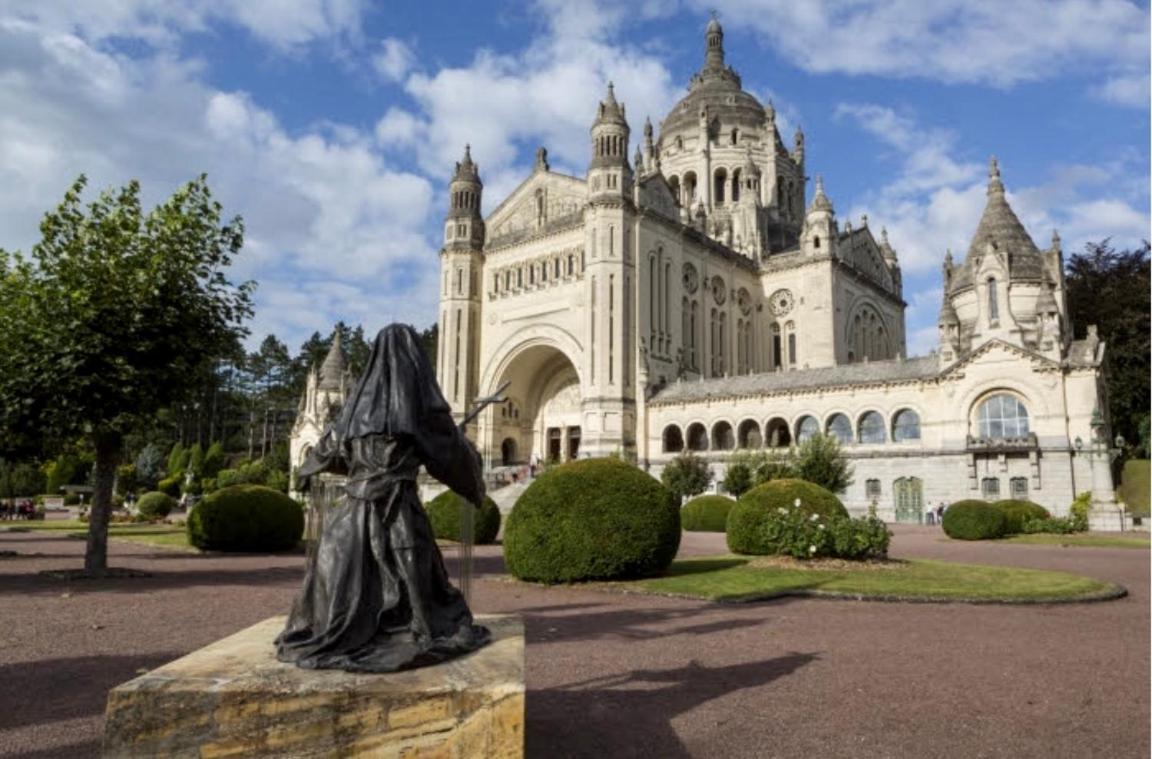 El Paradise - Logement Entier - Coeur De Ville - Basilique Au Balcon - Proche Gare Lisieux Eksteriør bilde